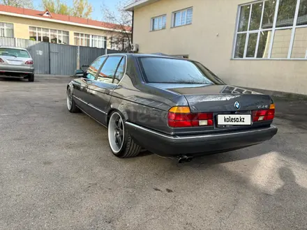 BMW 750 1989 года за 5 450 000 тг. в Алматы – фото 9