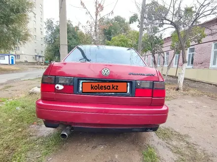 Volkswagen Vento 1997 года за 2 350 000 тг. в Уральск – фото 2