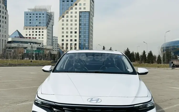 Hyundai Elantra 2024 года за 9 900 000 тг. в Алматы
