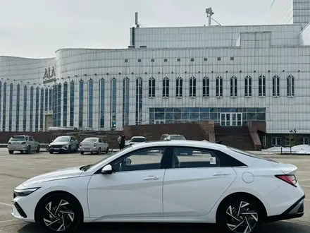 Hyundai Elantra 2024 годаүшін9 900 000 тг. в Алматы – фото 5
