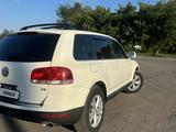 Volkswagen Touareg 2005 года за 3 200 000 тг. в Караганда – фото 4