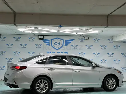 Hyundai Sonata 2019 года за 8 800 000 тг. в Астана – фото 2