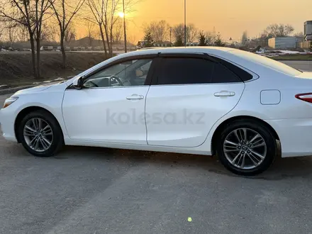 Toyota Camry 2016 года за 9 200 000 тг. в Алматы – фото 3