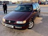 Volkswagen Passat 1996 года за 1 000 000 тг. в Атырау – фото 4