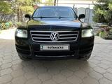 Volkswagen Touareg 2004 годаүшін5 500 000 тг. в Алматы