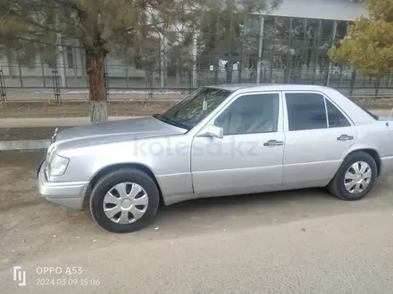 Mercedes-Benz E 220 1992 года за 2 000 000 тг. в Талдыкорган – фото 5