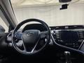 Toyota Camry Luxe 2020 года за 13 900 000 тг. в Алматы – фото 9