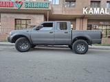 Nissan NP300 2009 года за 5 000 000 тг. в Астана – фото 4