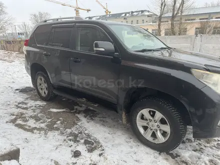 Toyota Land Cruiser Prado 2012 года за 13 900 000 тг. в Астана – фото 2