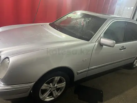 Mercedes-Benz E 230 1995 года за 2 950 000 тг. в Астана – фото 25