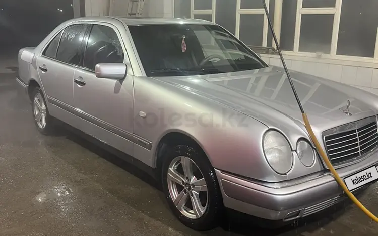 Mercedes-Benz E 230 1995 годаүшін2 950 000 тг. в Астана