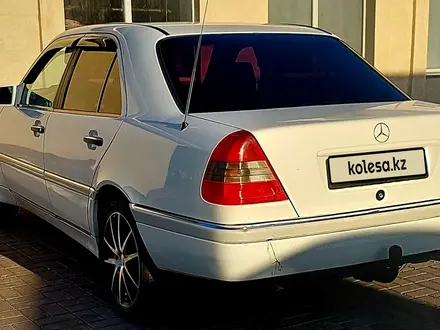 Mercedes-Benz C 200 1994 года за 2 400 000 тг. в Астана – фото 6