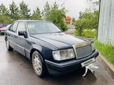 Mercedes-Benz E 230 1992 года за 1 250 000 тг. в Астана – фото 2