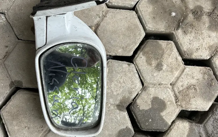Nissan Gloria боковое зеркало за 1 000 тг. в Алматы