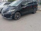 Toyota Estima 2014 года за 4 800 000 тг. в Атырау