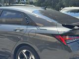 Hyundai Elantra 2023 года за 9 490 000 тг. в Алматы – фото 2