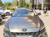 Hyundai Elantra 2023 года за 9 490 000 тг. в Алматы