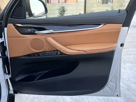BMW X6 2018 года за 18 700 000 тг. в Астана – фото 48
