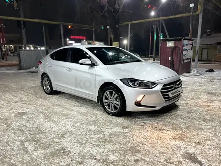 Hyundai Elantra 2018 года за 8 300 000 тг. в Алматы