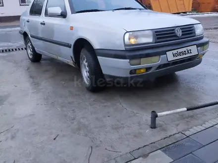 Volkswagen Vento 1992 года за 1 250 000 тг. в Шымкент