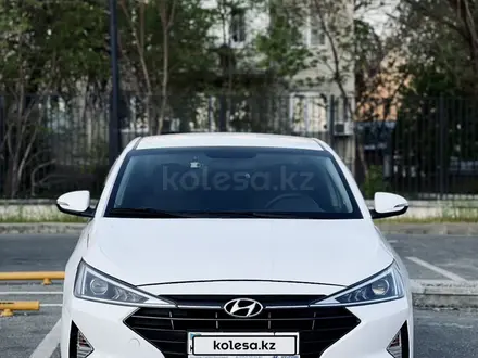 Hyundai Elantra 2020 года за 5 999 990 тг. в Шымкент – фото 4