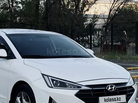 Hyundai Elantra 2020 года за 5 999 990 тг. в Шымкент – фото 2