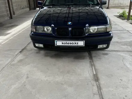 BMW 328 1997 года за 2 750 000 тг. в Алматы