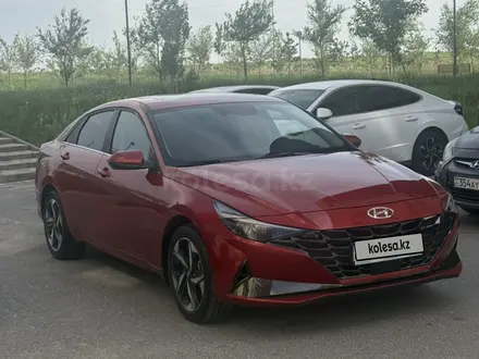 Hyundai Elantra 2022 года за 10 000 000 тг. в Шымкент – фото 12