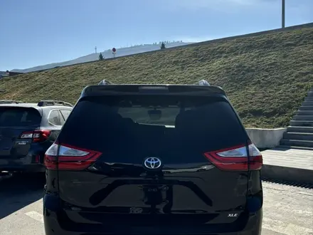Toyota Sienna 2016 года за 8 888 888 тг. в Актау – фото 4