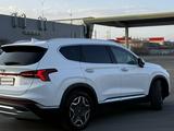 Hyundai Santa Fe 2023 года за 16 500 000 тг. в Алматы – фото 2