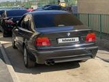 BMW 528 1997 года за 2 650 000 тг. в Алматы – фото 5