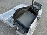 Радиаторы интеркулера LC 300 бу в оригинале в сборе с диффузором за 80 000 тг. в Алматы – фото 3