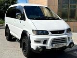 Mitsubishi Delica 2006 годаүшін8 800 000 тг. в Семей – фото 3