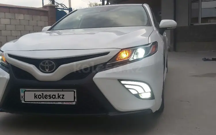 Toyota Camry 2020 года за 14 000 000 тг. в Жетысай