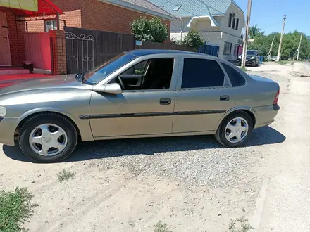 Opel Vectra 1997 года за 1 600 000 тг. в Актобе – фото 5