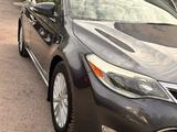 Toyota Avalon 2015 года за 10 500 000 тг. в Алматы – фото 4