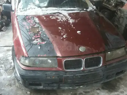 BMW 320 1992 года за 50 000 тг. в Алматы