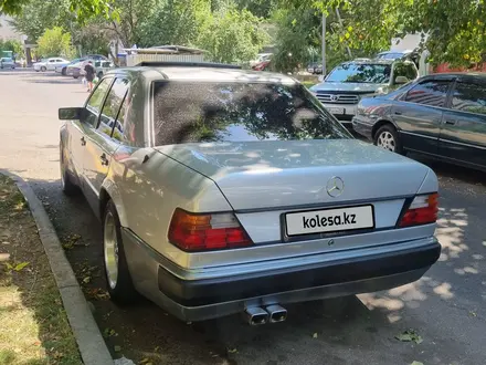 Mercedes-Benz E 500 1990 года за 5 500 000 тг. в Шиели – фото 9