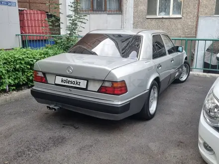 Mercedes-Benz E 500 1990 года за 5 500 000 тг. в Шиели – фото 10