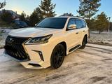 Lexus LX 570 2020 года за 60 000 000 тг. в Астана