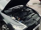 Hyundai Sonata 2021 годаfor13 000 000 тг. в Астана