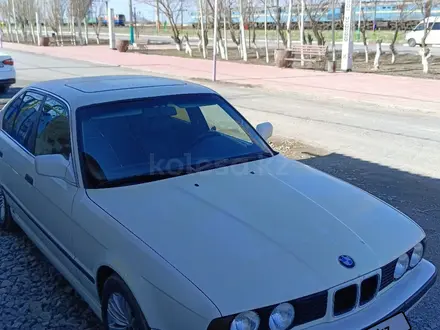 BMW 520 1992 года за 1 200 000 тг. в Шиели – фото 2