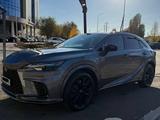 Lexus RX 500h 2023 годаүшін40 000 000 тг. в Актобе