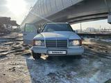 Mercedes-Benz E 200 1990 года за 1 700 000 тг. в Астана