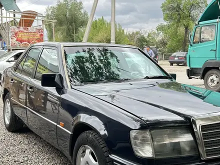 Mercedes-Benz E 230 1992 года за 2 500 000 тг. в Жаркент