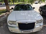 Chrysler 300C 2005 годаүшін5 500 000 тг. в Астана – фото 3