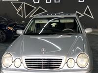 Mercedes-Benz E 320 2000 года за 4 200 000 тг. в Жанаозен