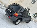 Hyundai Santa Fe 2005 годаүшін4 700 000 тг. в Сарканд