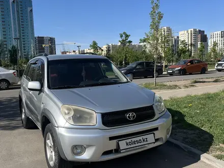 Toyota RAV4 2005 года за 5 300 000 тг. в Астана – фото 2