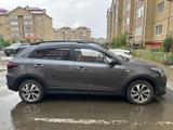 Kia Rio X-Line 2021 годаүшін8 450 000 тг. в Актобе – фото 2